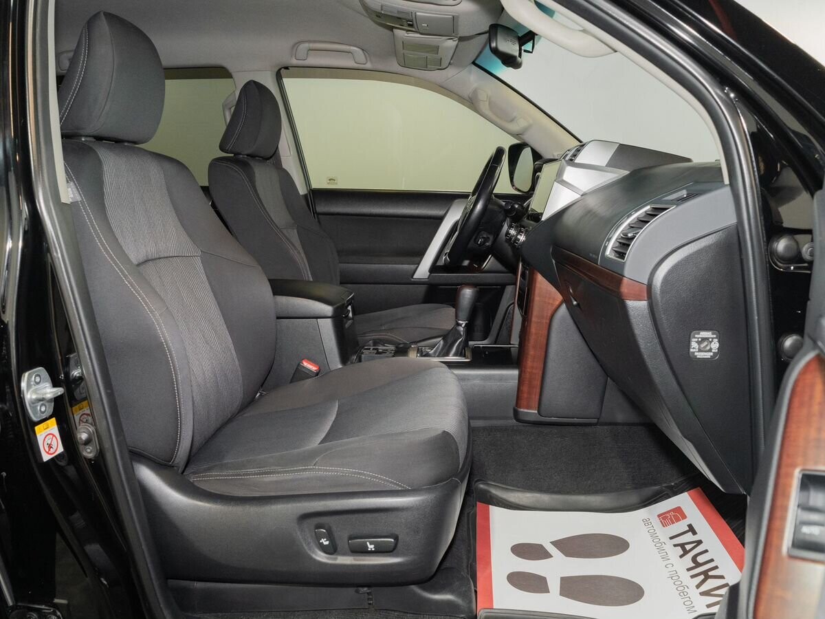 Toyota Land Cruiser Prado 2014 - фото автомобиля