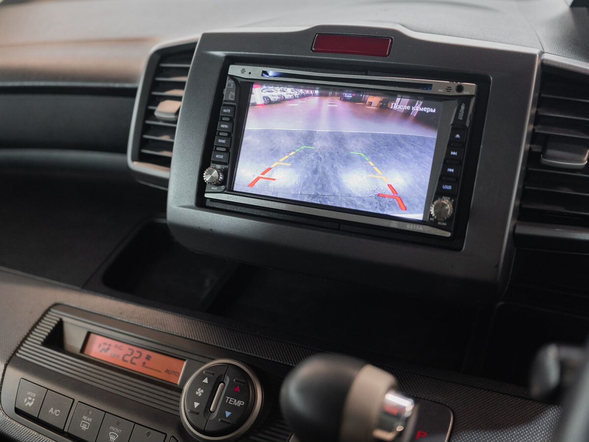 Honda Freed 2010 - фото автомобиля