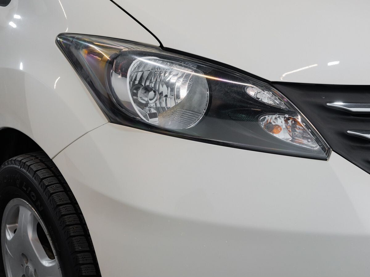 Honda Freed 2010 - фото автомобиля