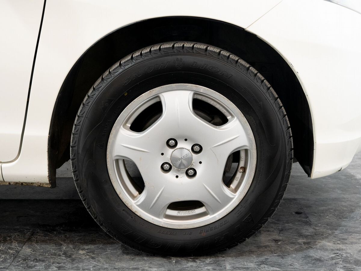 Honda Freed 2010 - фото автомобиля