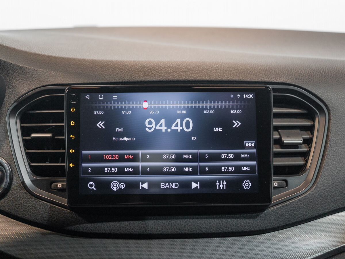 Lada (ВАЗ) Vesta 2024 - фото автомобиля