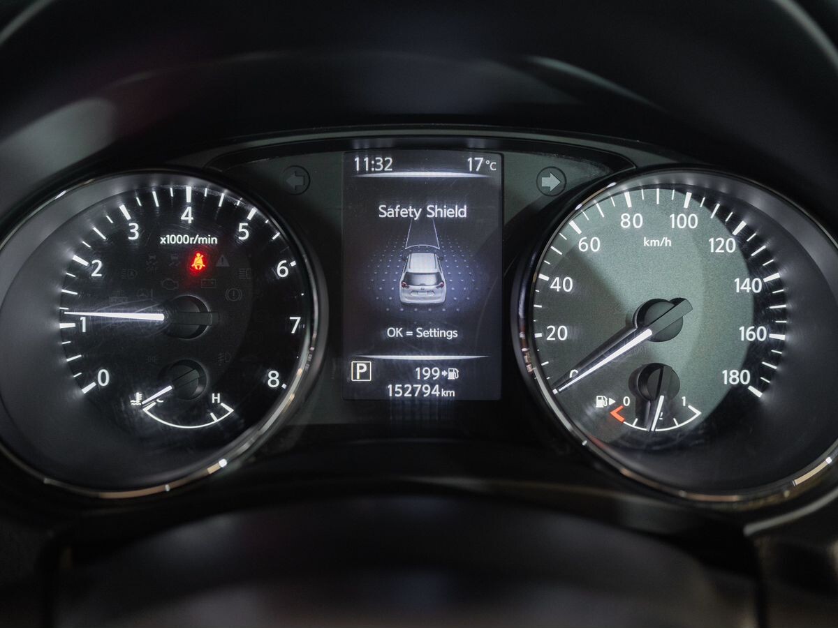 Nissan X-Trail 2017 - фото автомобиля