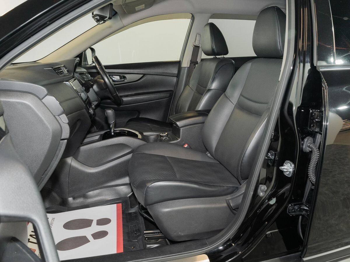 Nissan X-Trail 2017 - фото автомобиля