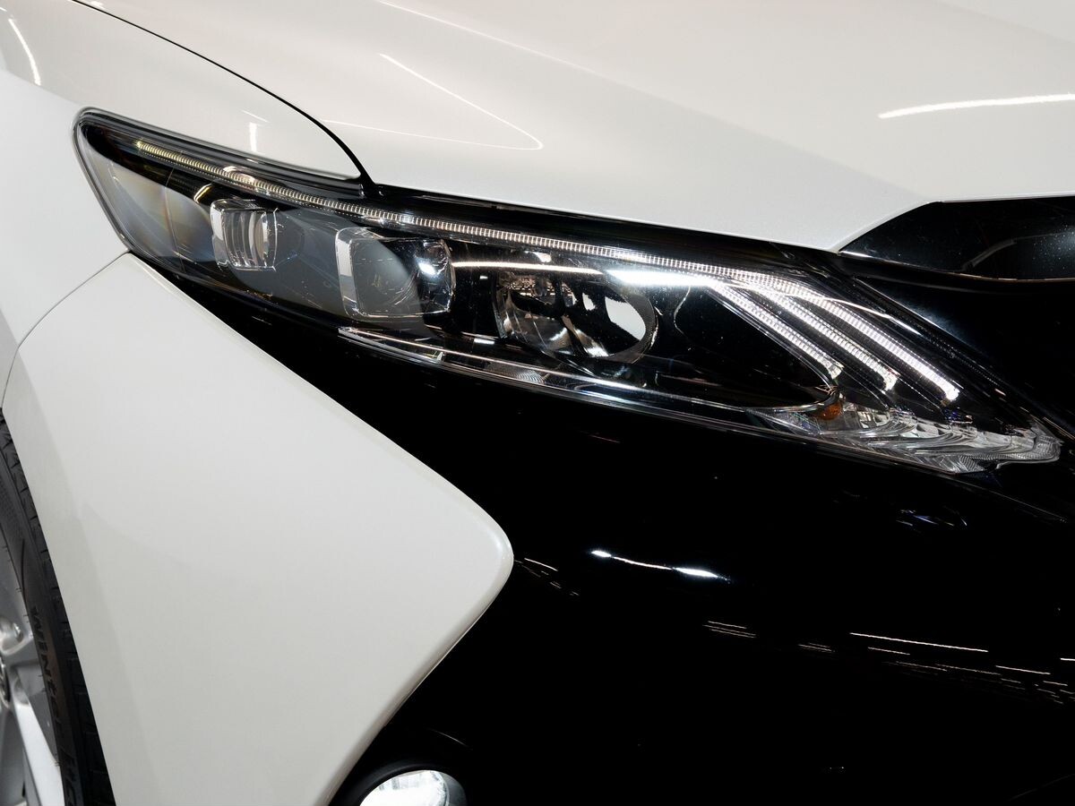 Toyota Harrier 2017 - фото автомобиля