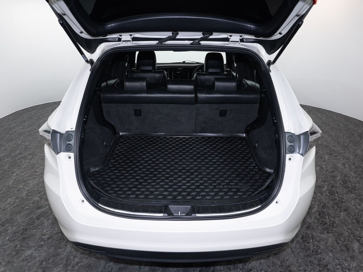 Toyota Harrier 2017 - фото автомобиля