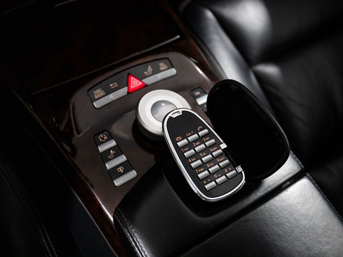 Mercedes-Benz S-Класс 2011 - фото автомобиля