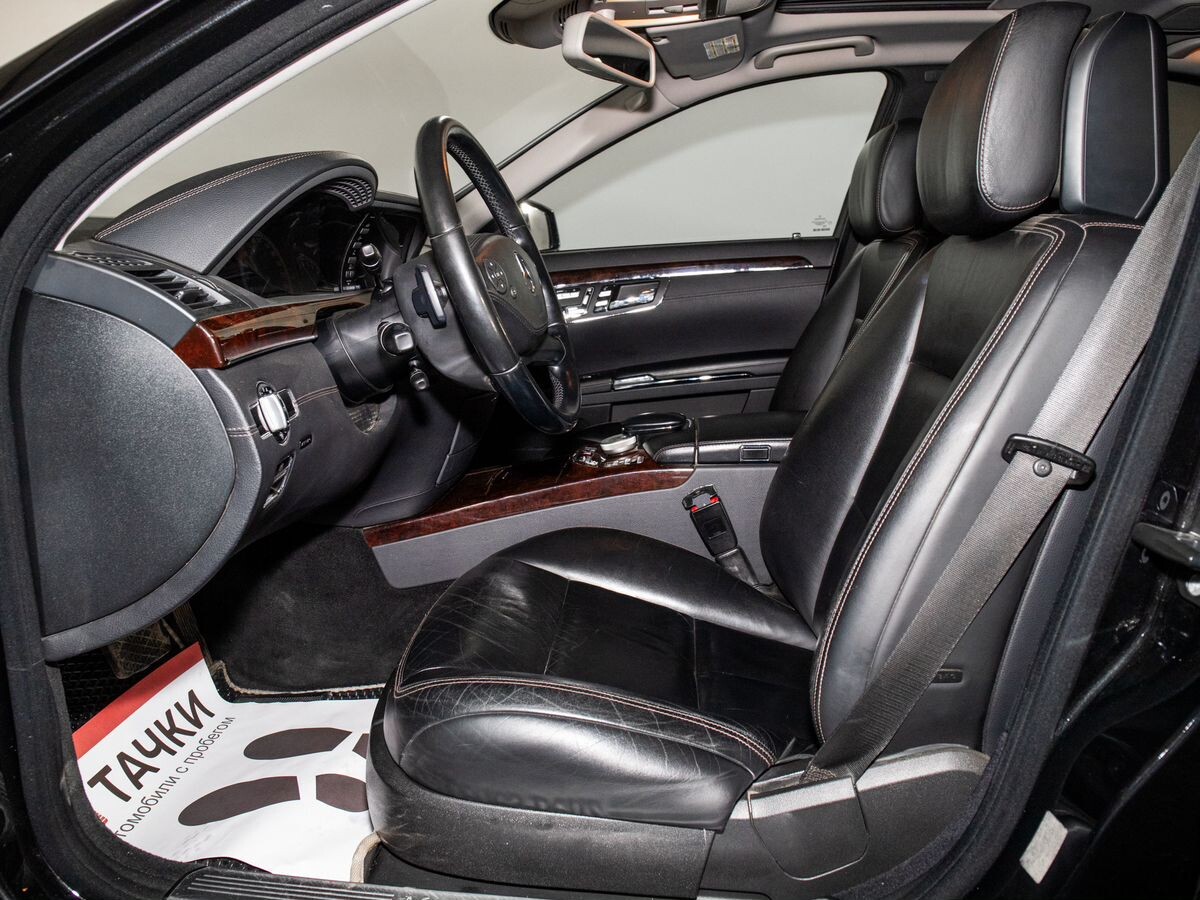 Mercedes-Benz S-Класс 2011 - фото автомобиля