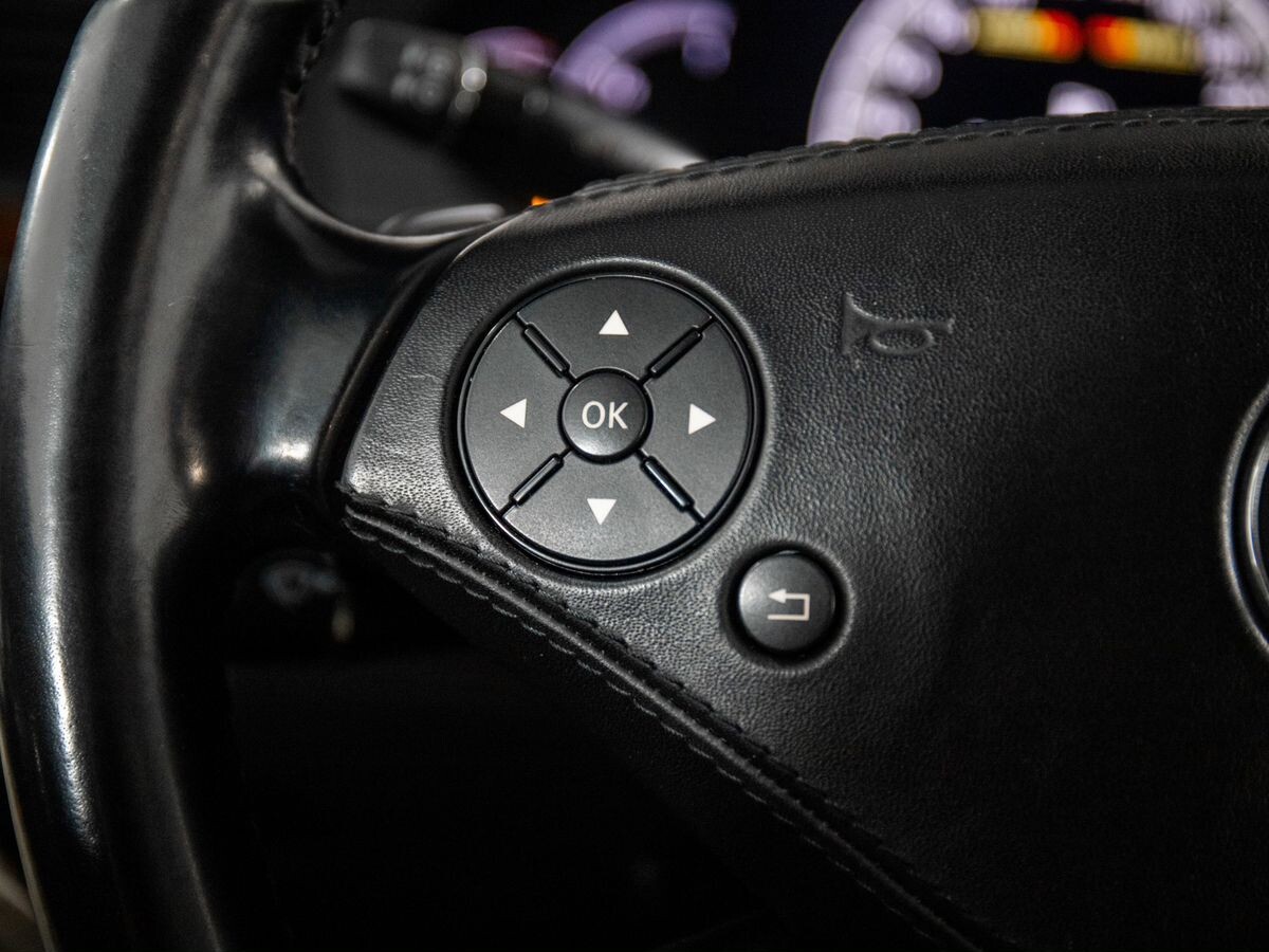 Mercedes-Benz S-Класс 2011 - фото автомобиля