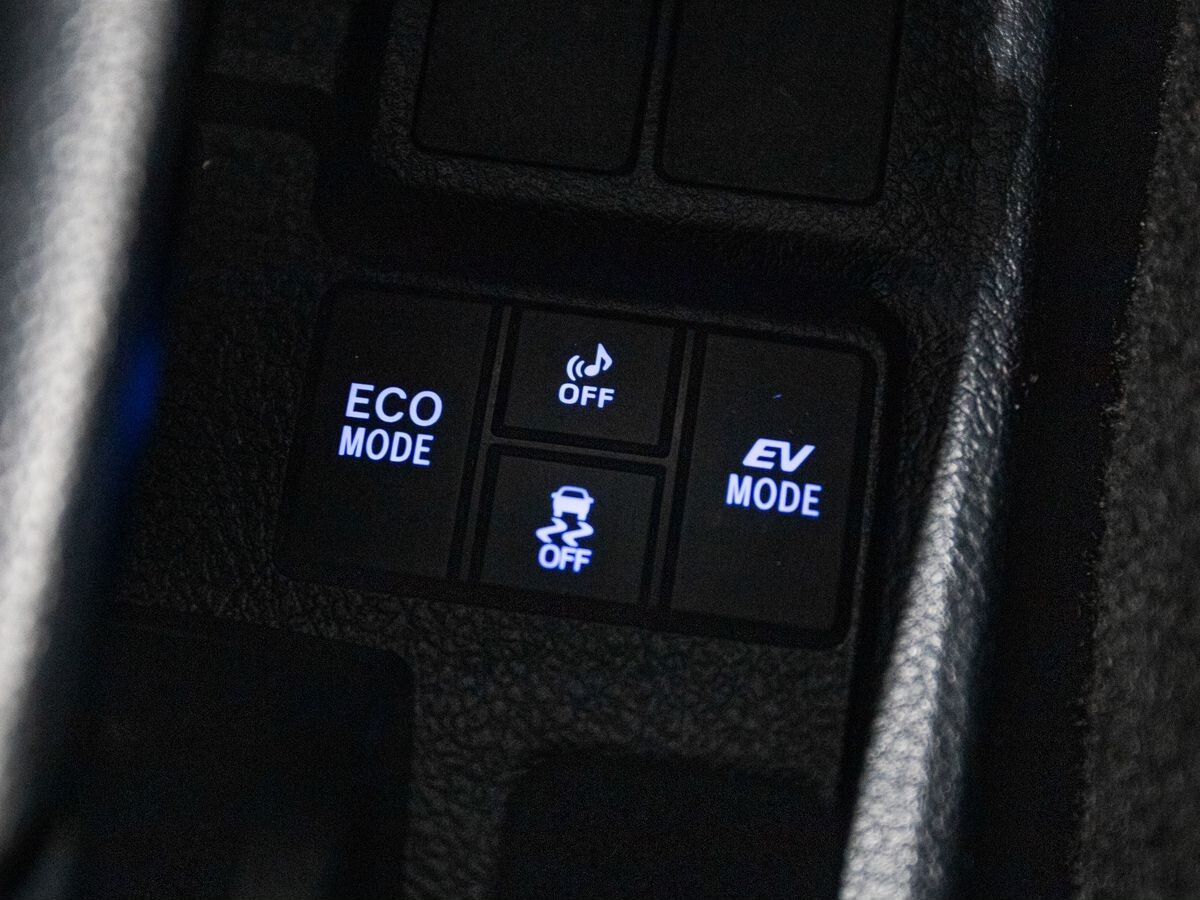 Toyota Corolla 2018 - фото автомобиля