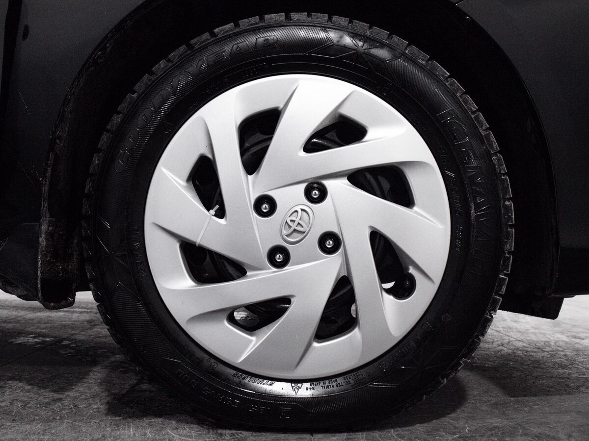 Toyota Corolla 2018 - фото автомобиля