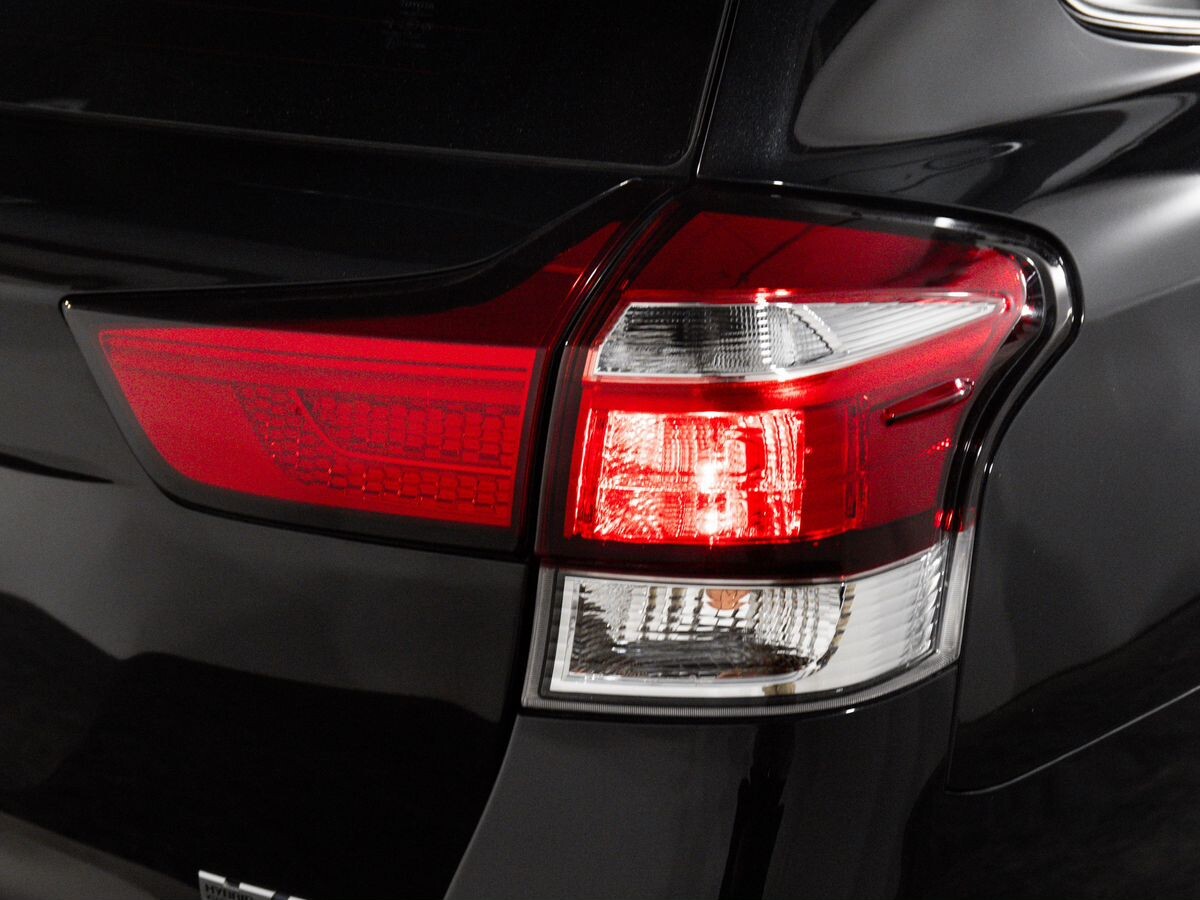 Toyota Corolla 2018 - фото автомобиля