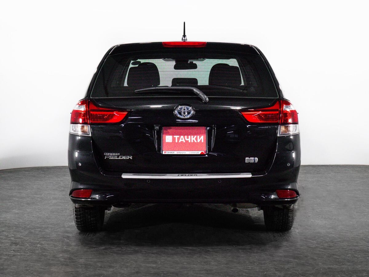 Toyota Corolla 2018 - фото автомобиля