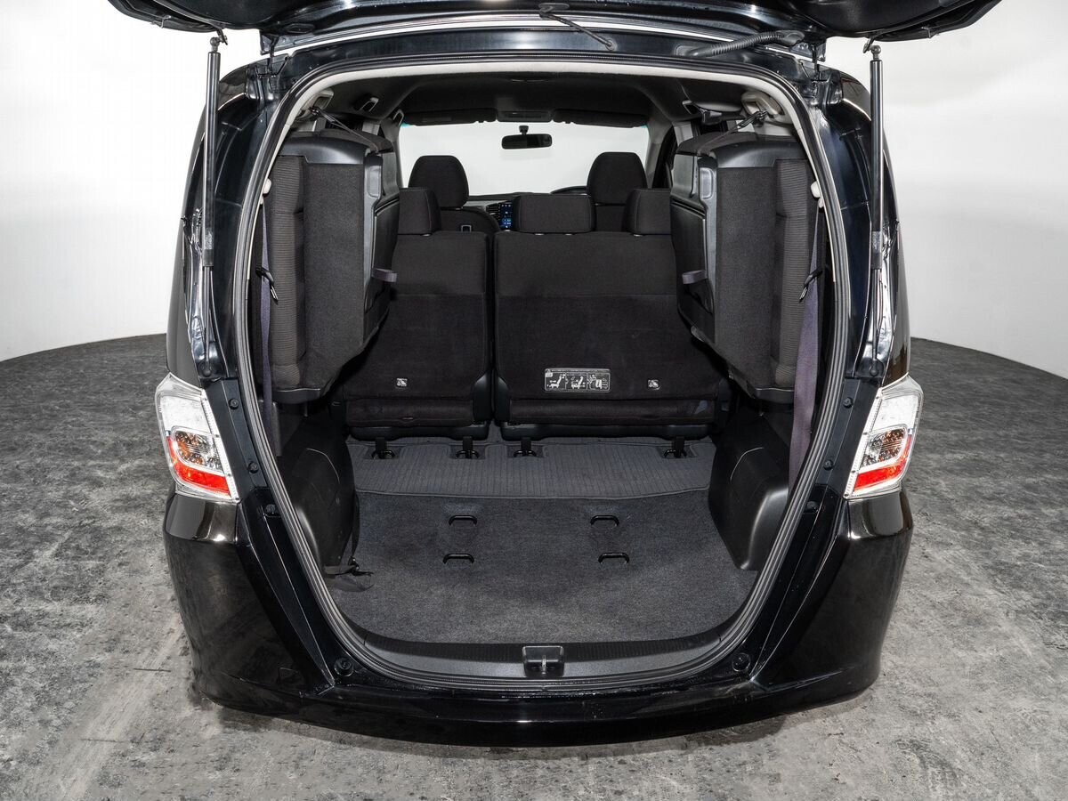 Honda Freed 2013 - фото автомобиля