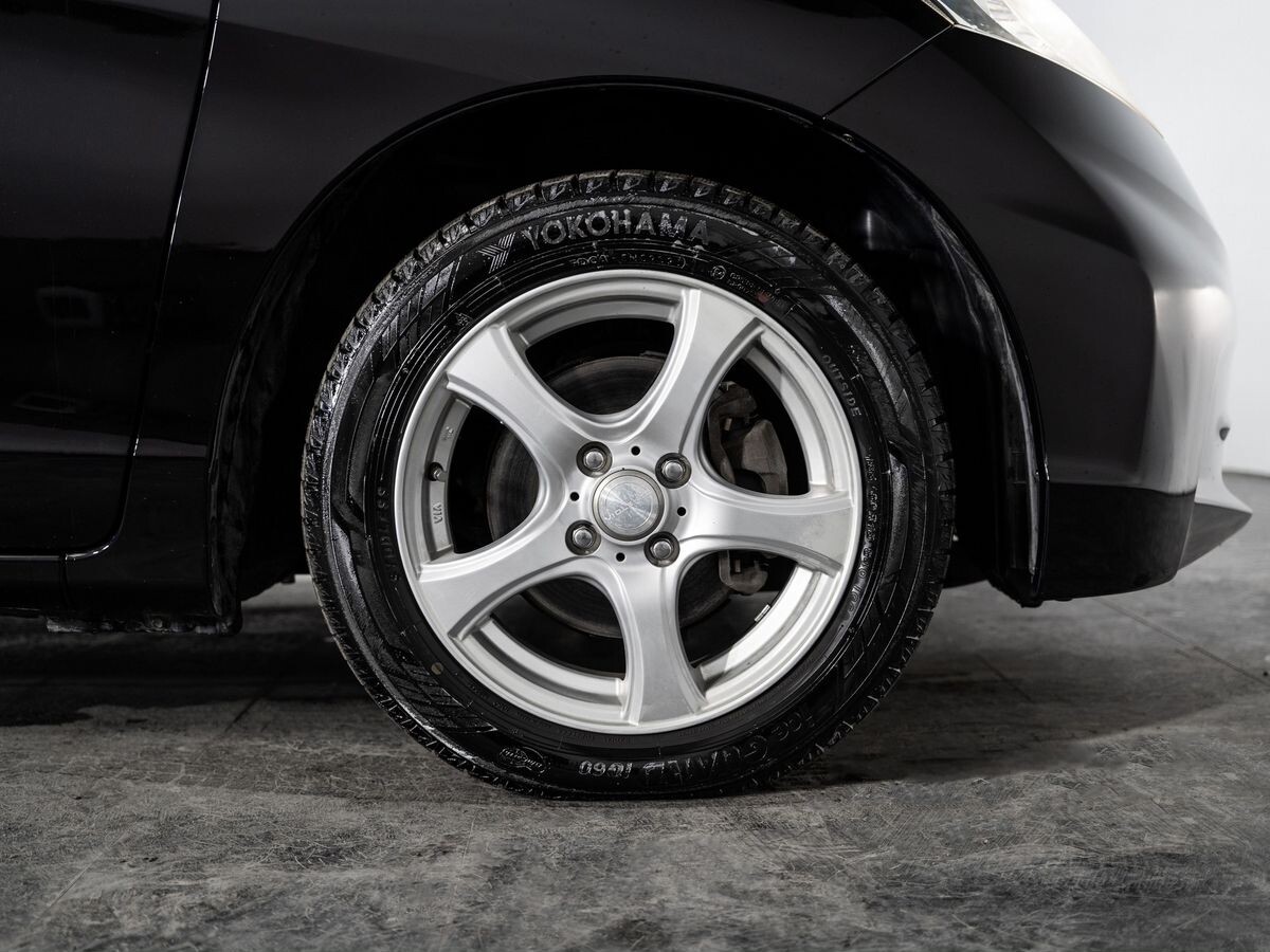 Honda Freed 2013 - фото автомобиля