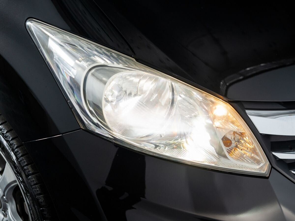 Honda Freed 2013 - фото автомобиля