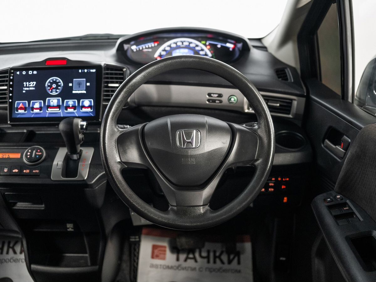 Honda Freed 2013 - фото автомобиля