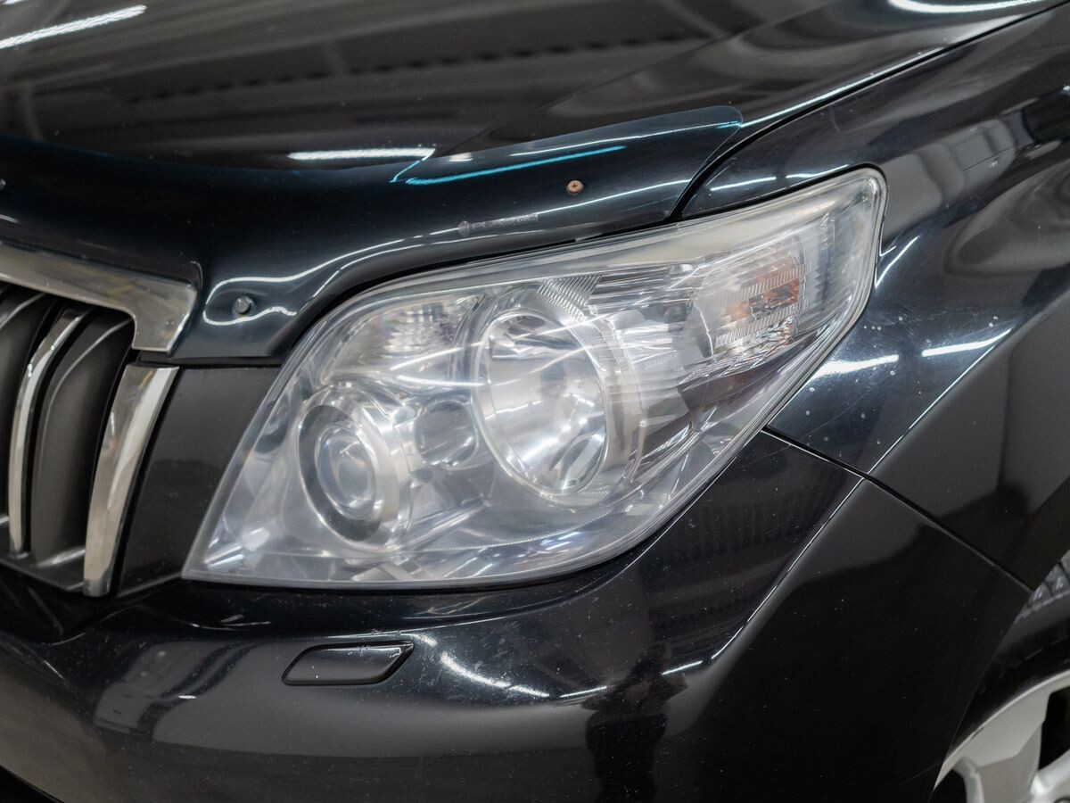 Toyota Land Cruiser Prado 2012 - фото автомобиля