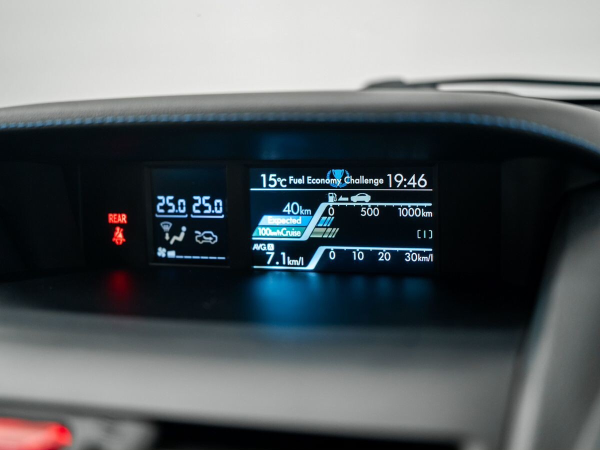 Subaru Levorg 2015 - фото автомобиля