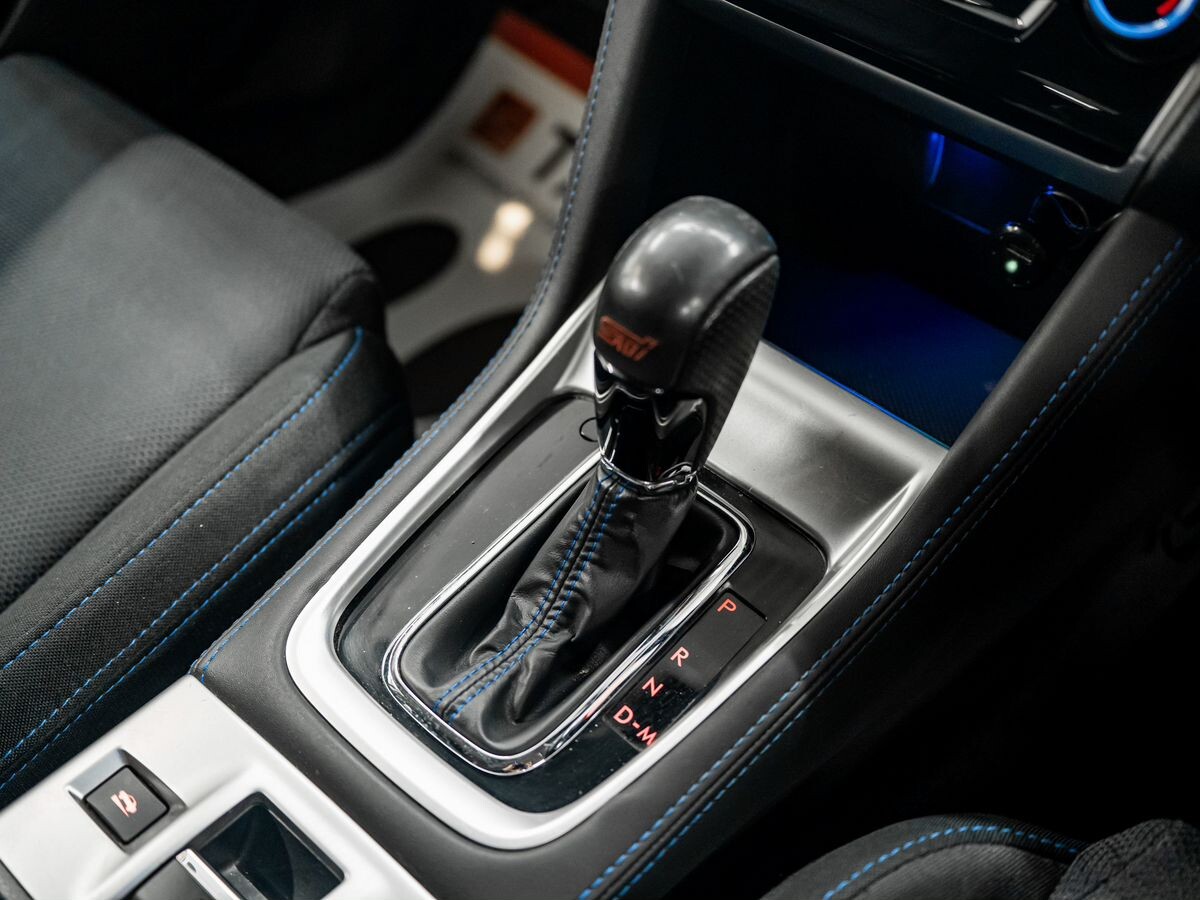 Subaru Levorg 2015 - фото автомобиля