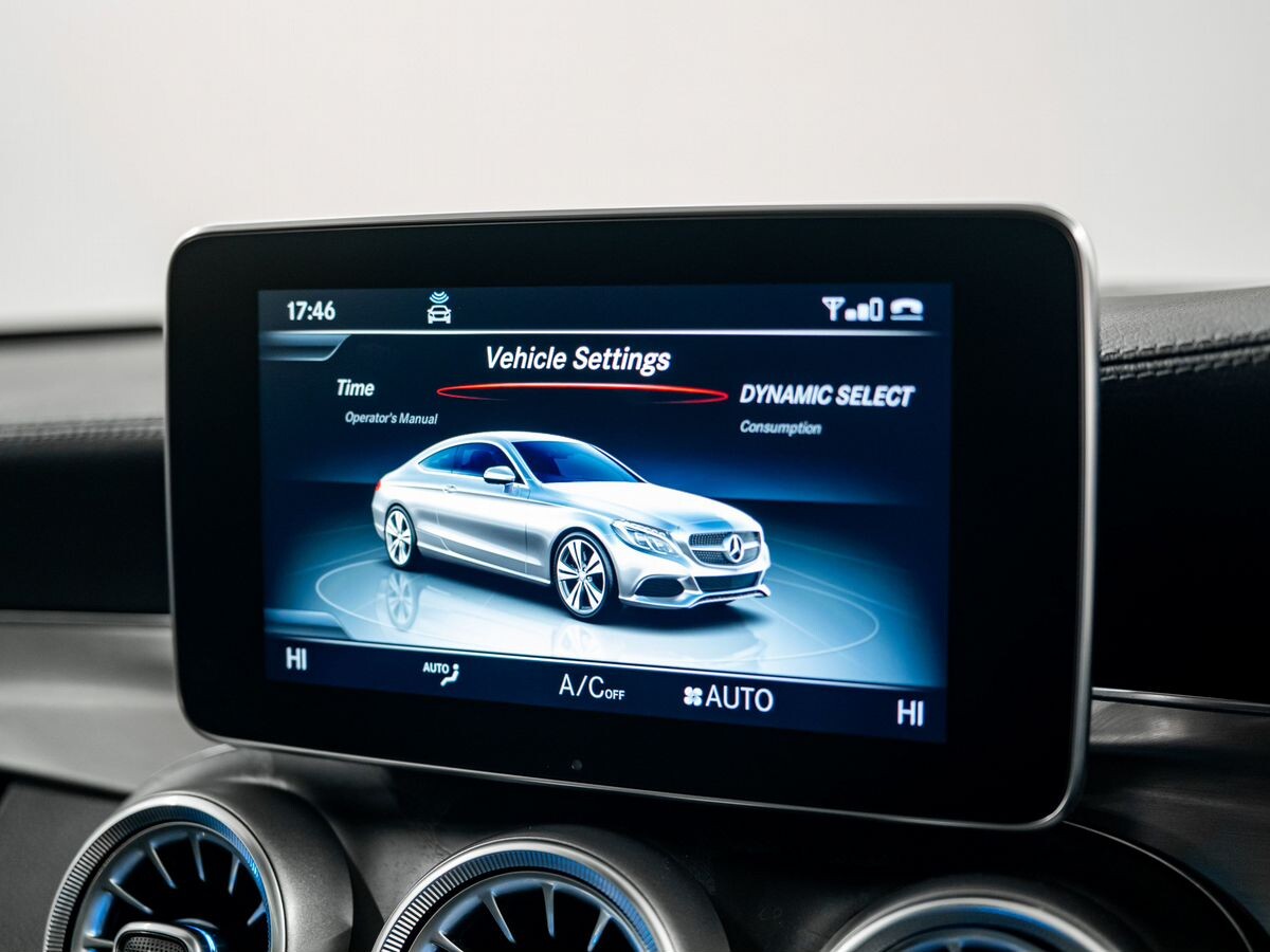 Mercedes-Benz C-Class 2017 - фото автомобиля