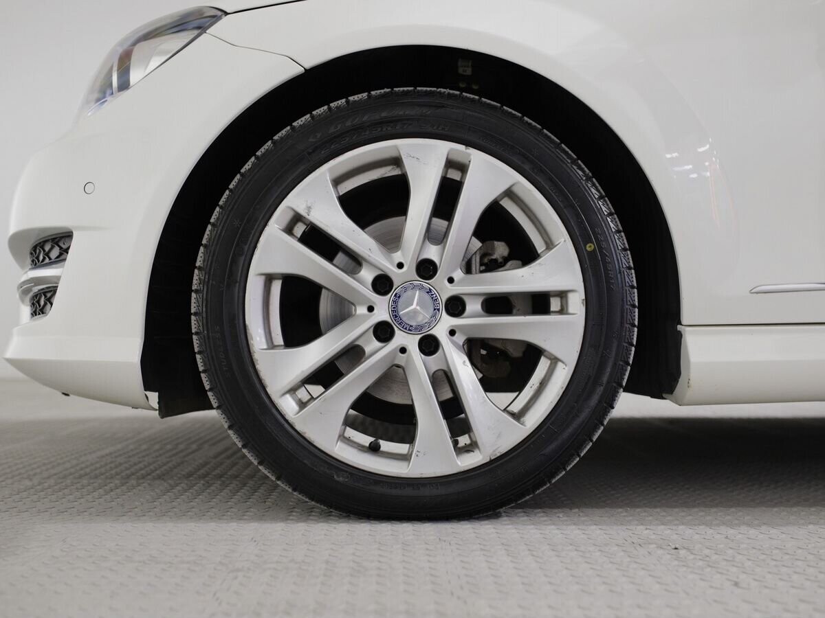 Mercedes-Benz C-Класс 2013 - фото автомобиля