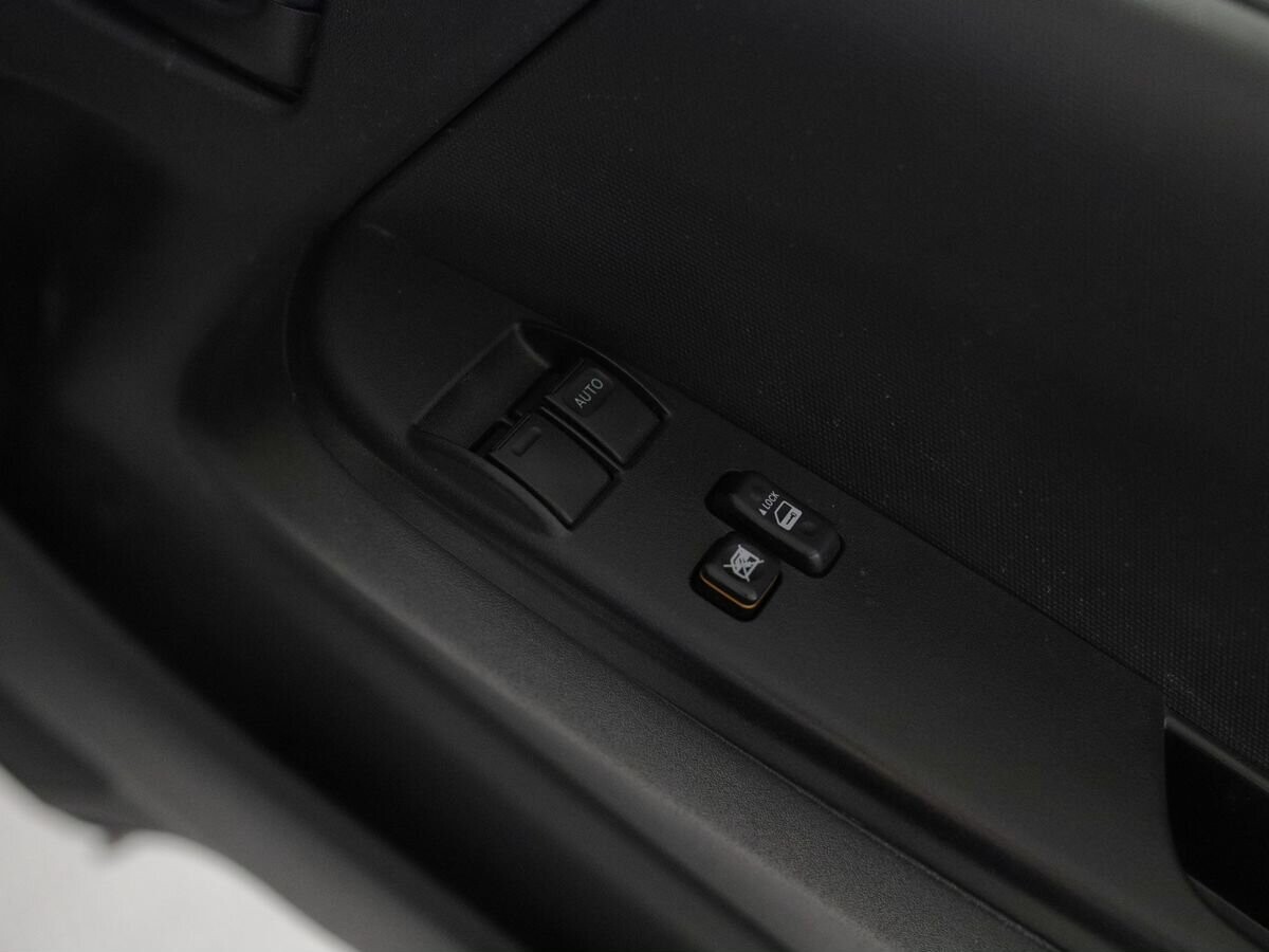 Toyota HiAce 2021 - фото автомобиля