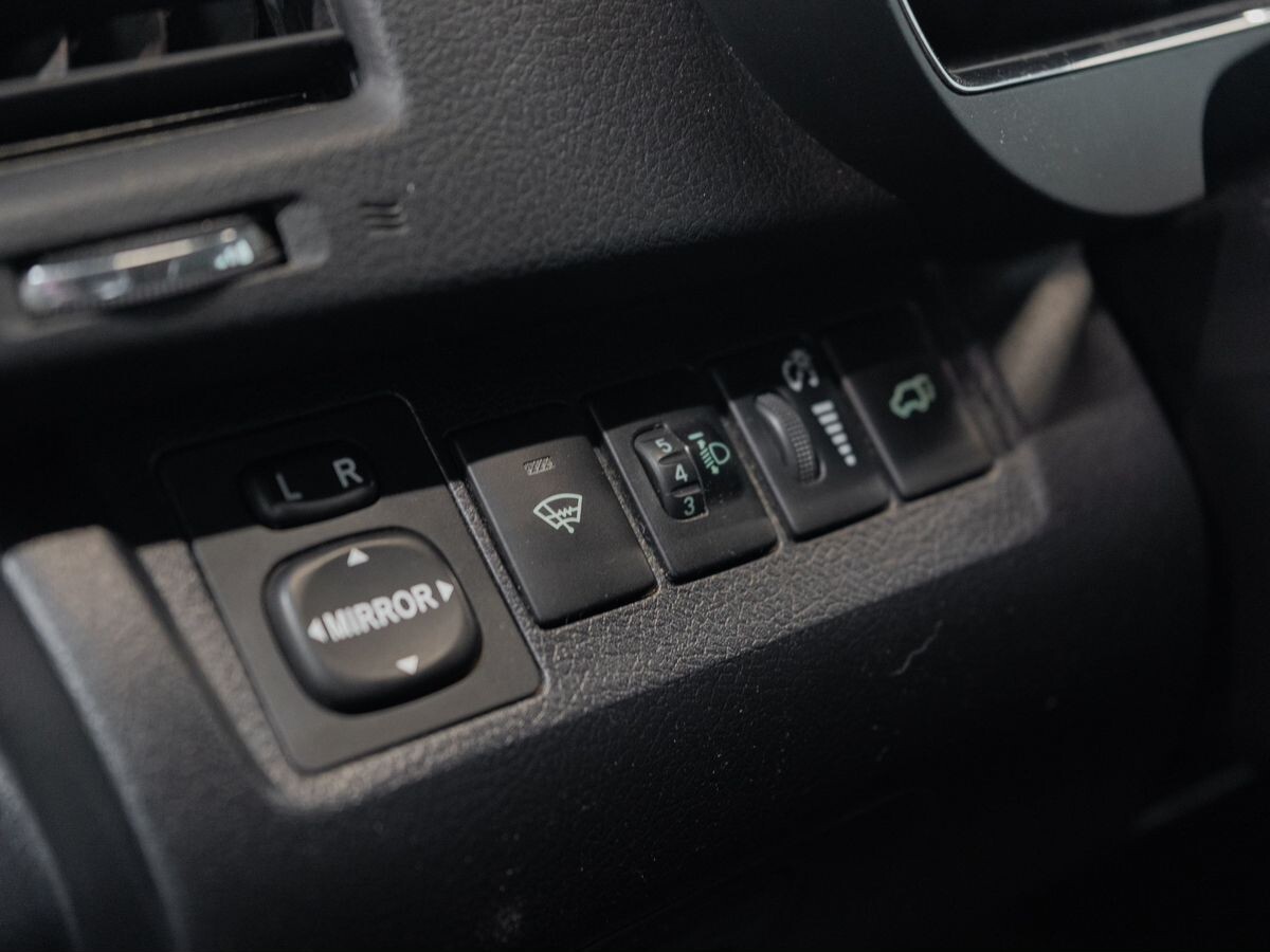 Toyota Highlander 2011 - фото автомобиля