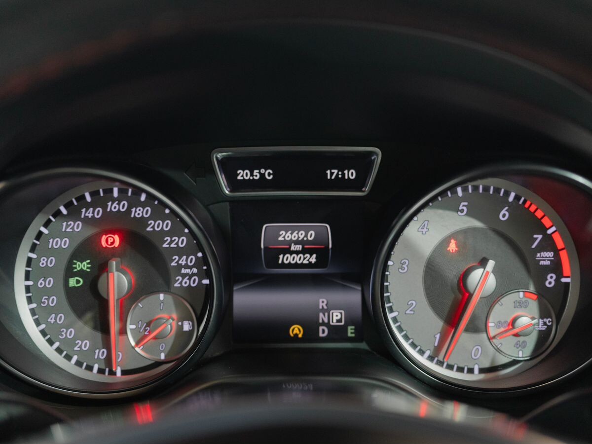 Mercedes-Benz GLA 2015 - фото автомобиля