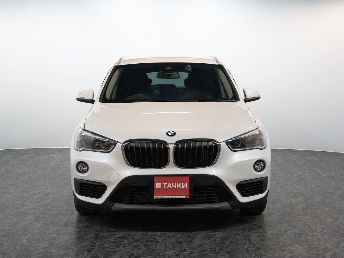 BMW X1 2019 - фото автомобиля