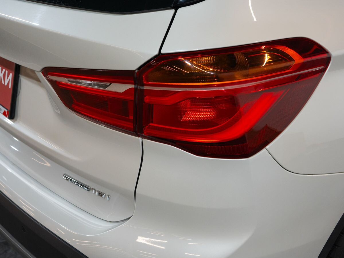 BMW X1 2019 - фото автомобиля