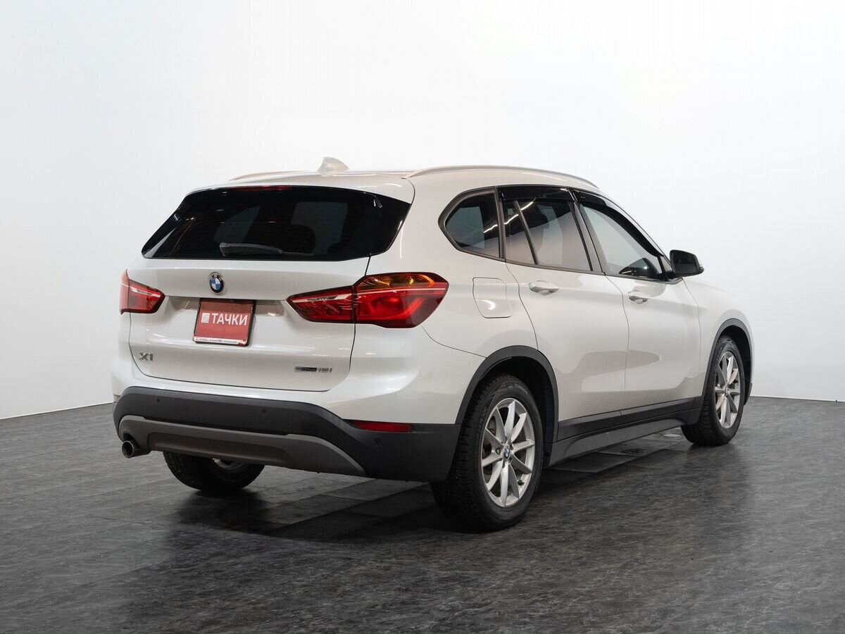 BMW X1 2019 - фото автомобиля