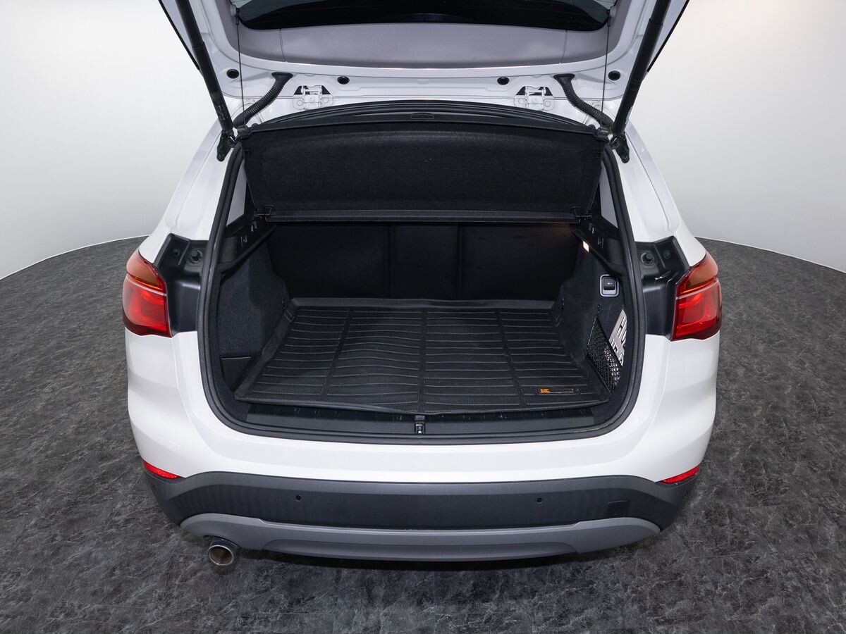 BMW X1 2019 - фото автомобиля
