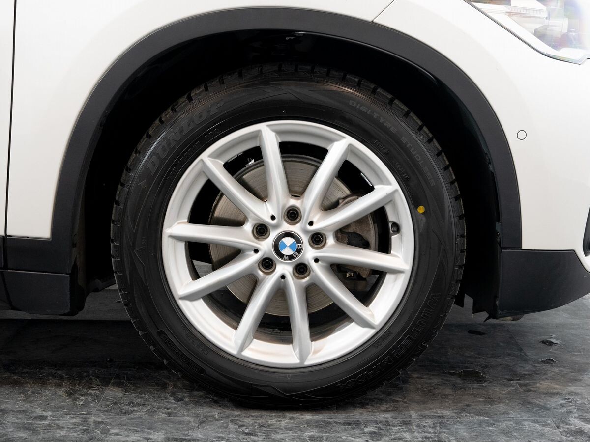 BMW X1 2019 - фото автомобиля