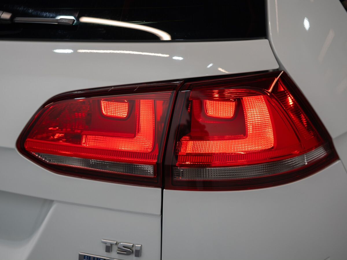 Volkswagen Golf 2013 - фото автомобиля