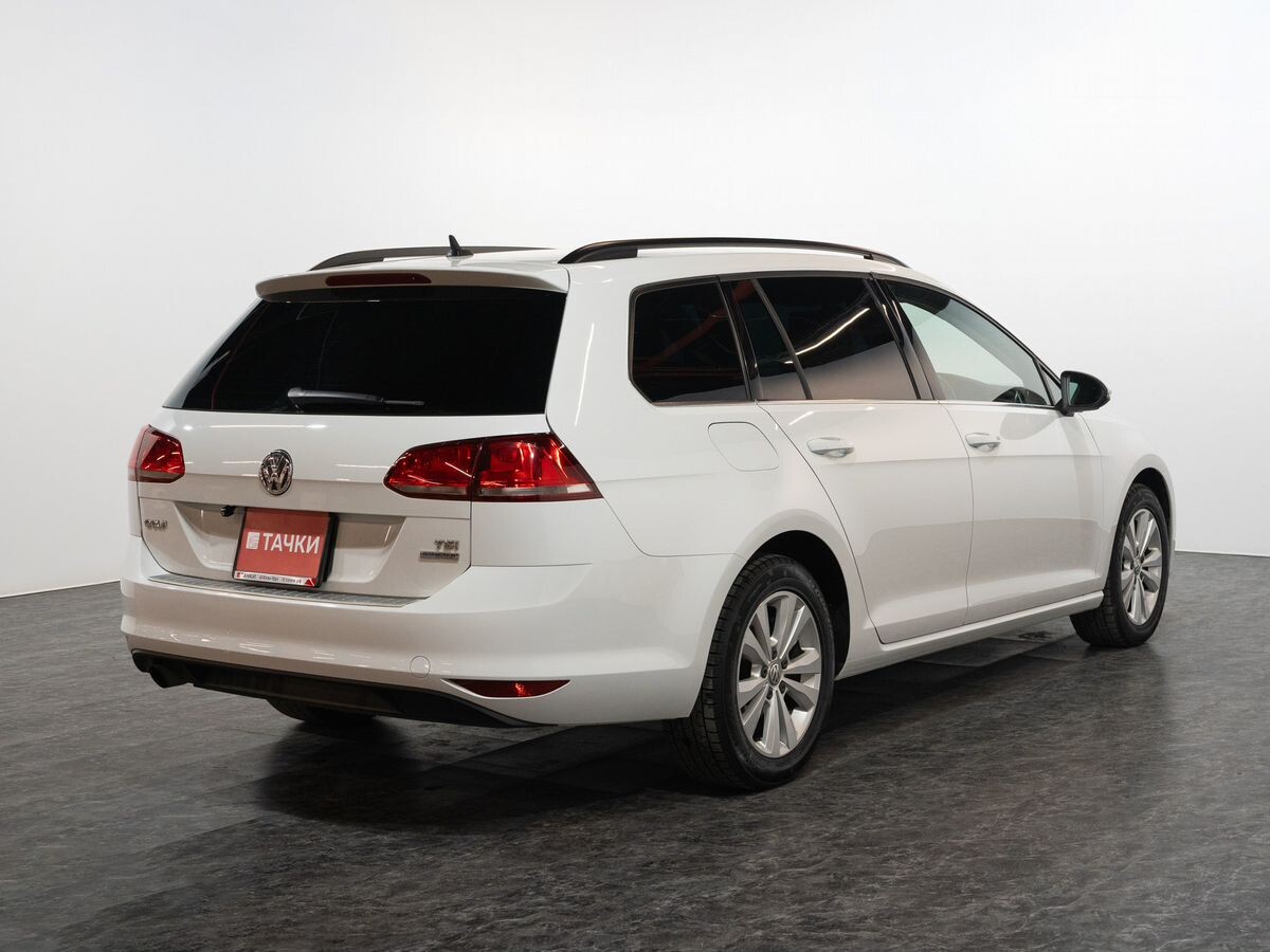 Volkswagen Golf 2013 - фото автомобиля