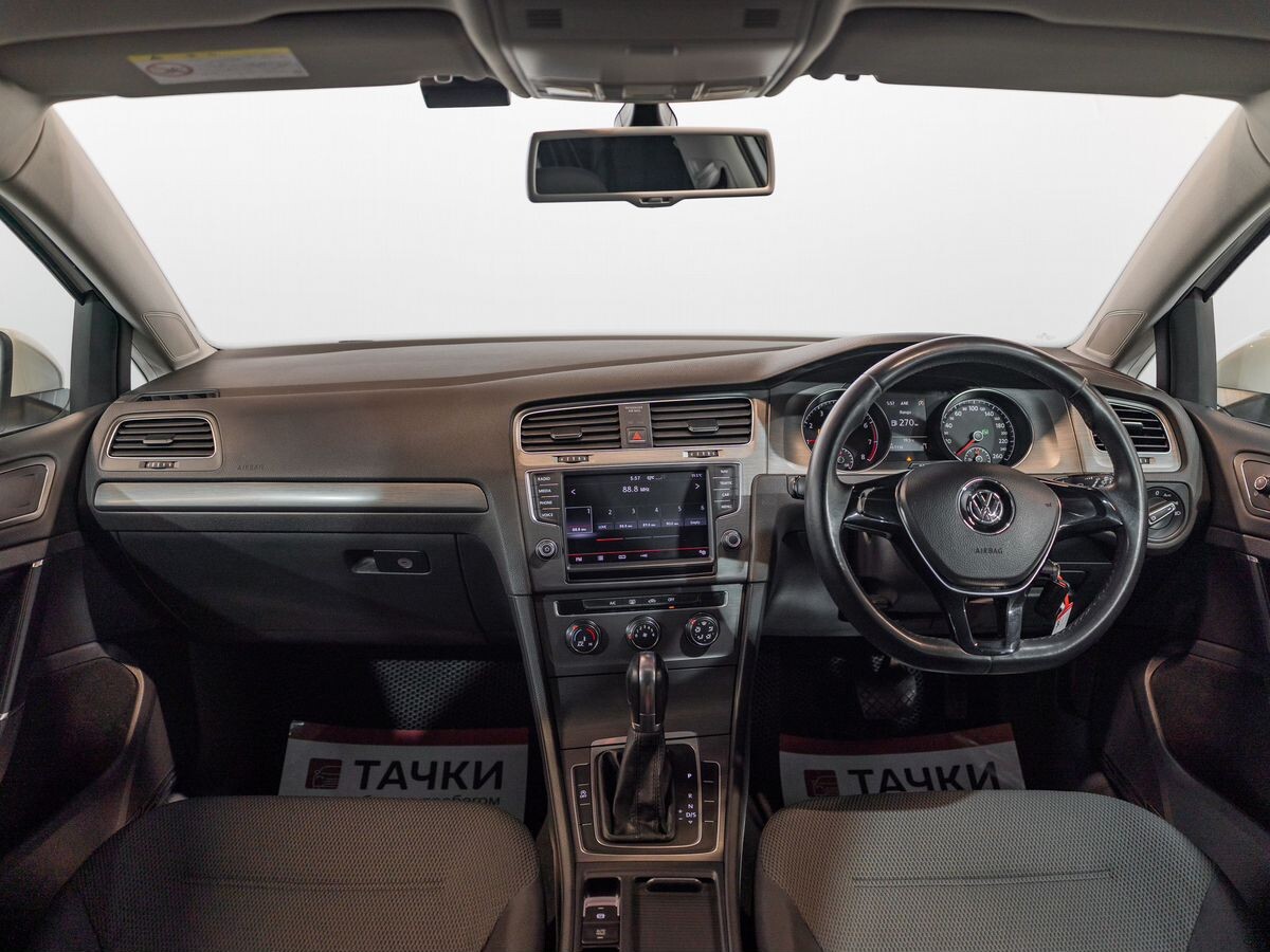 Volkswagen Golf 2013 - фото автомобиля