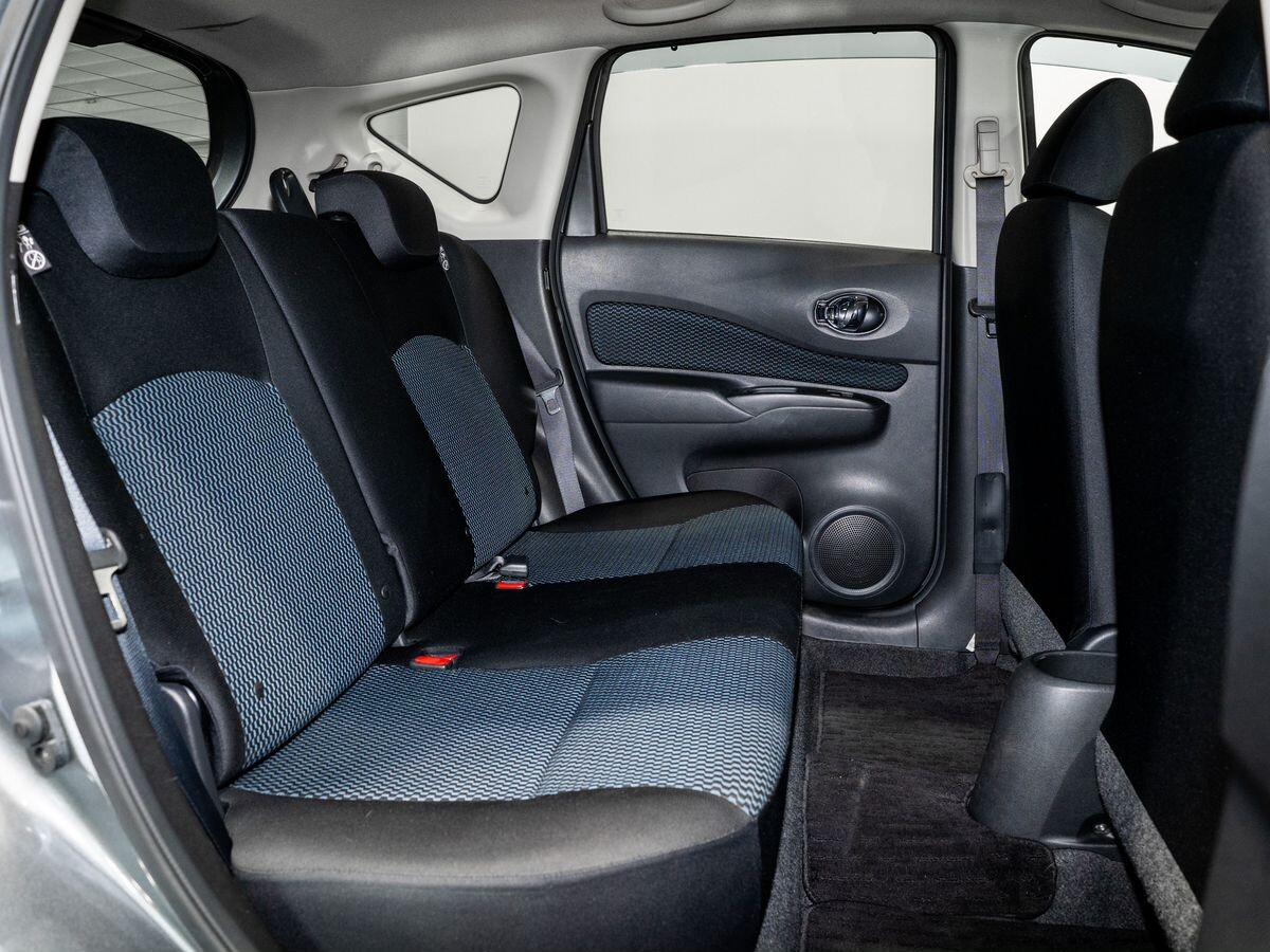 Nissan Note 2013 - фото автомобиля