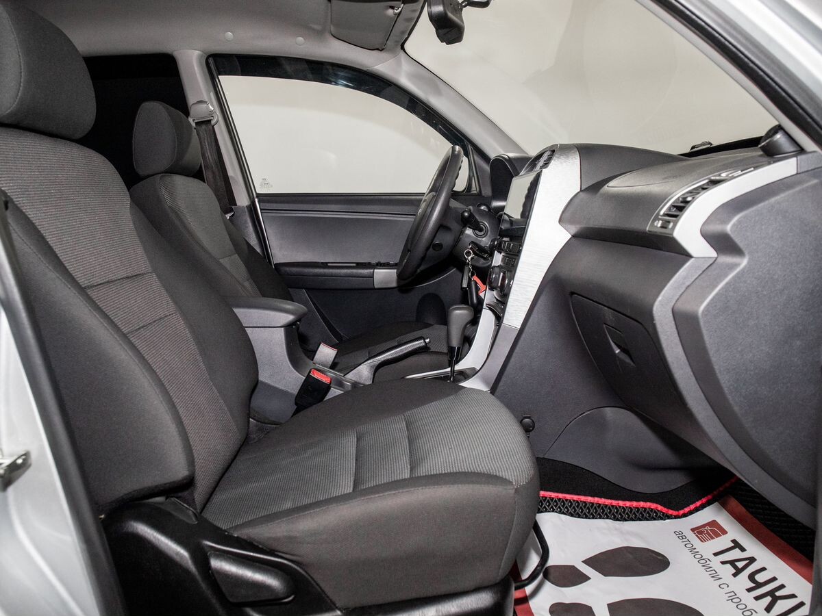 Chery Tiggo (T11) 2014 - фото автомобиля