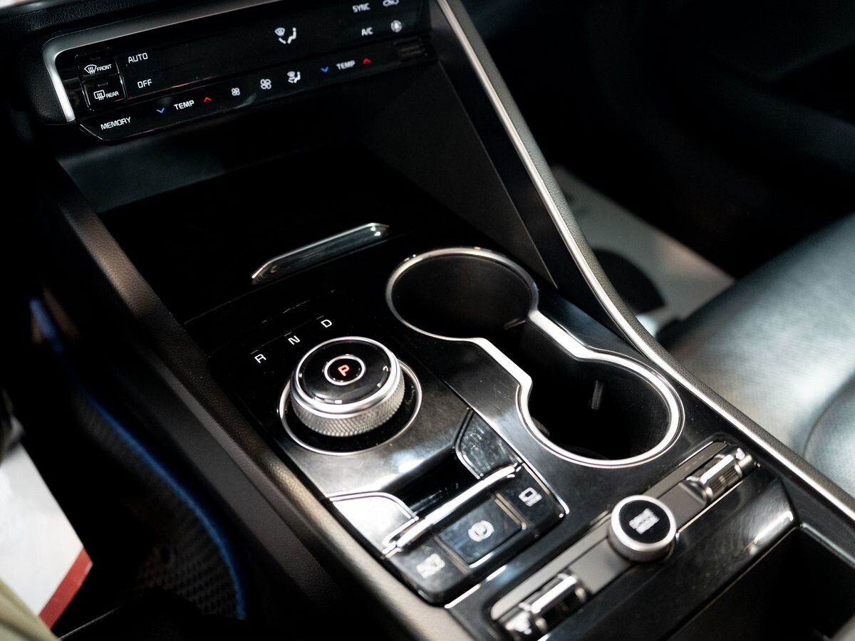 Kia K5 2020 - фото автомобиля