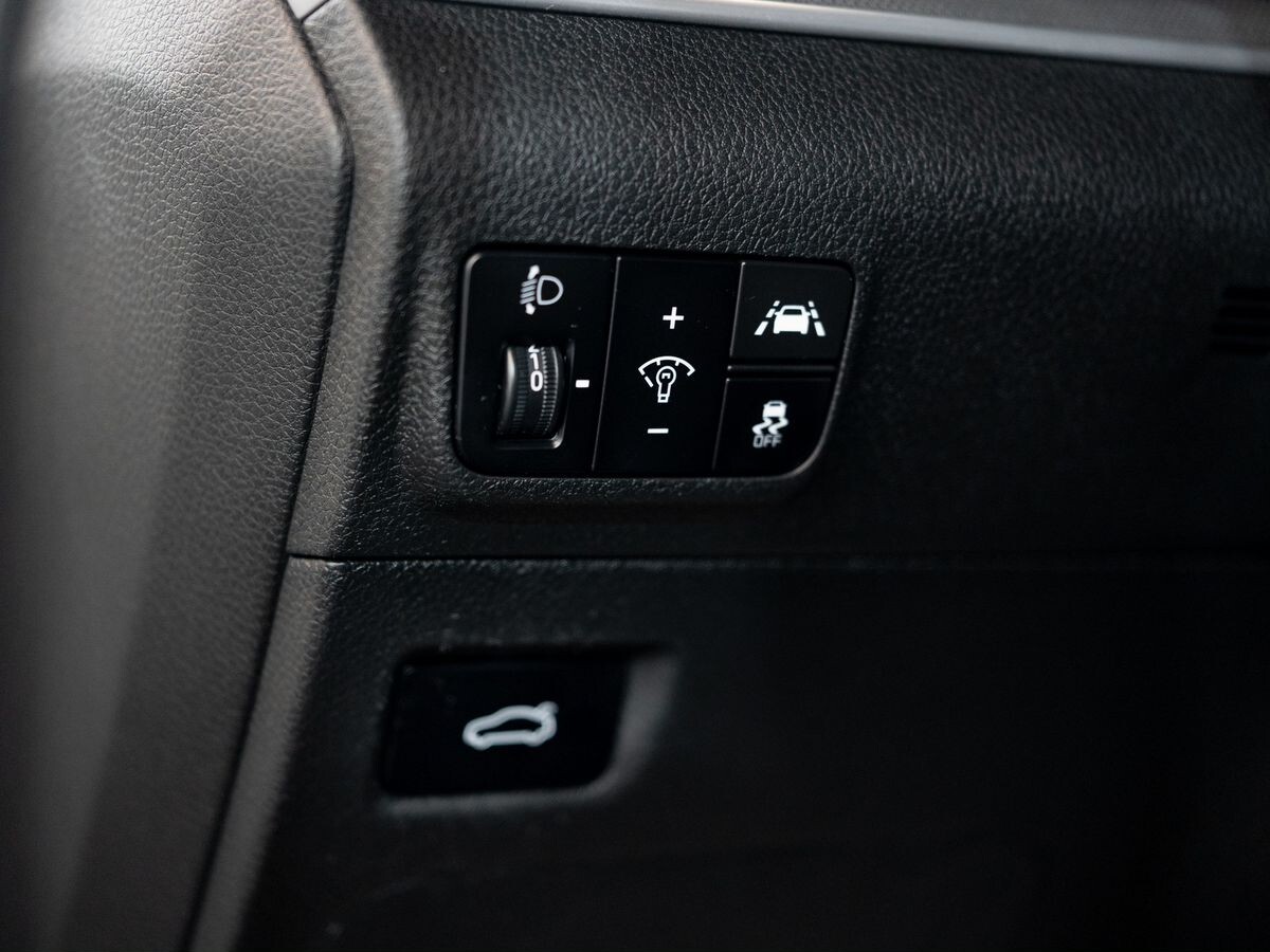 Kia K5 2020 - фото автомобиля