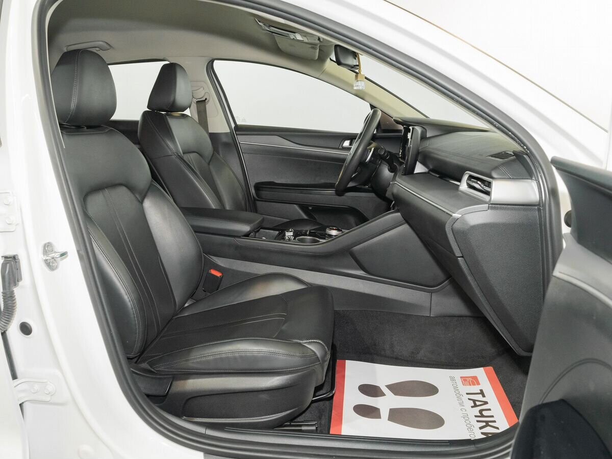 Kia K5 2020 - фото автомобиля