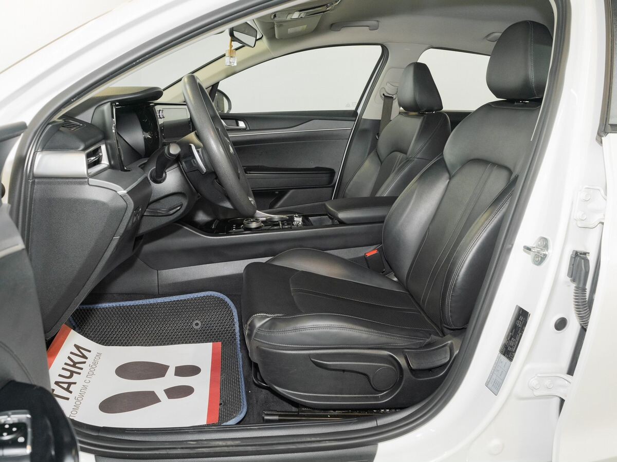 Kia K5 2020 - фото автомобиля