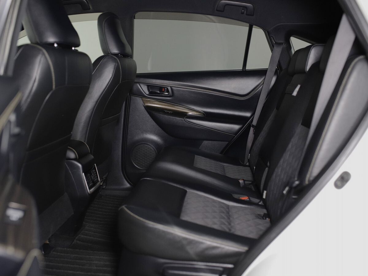 Toyota Harrier 2015 - фото автомобиля