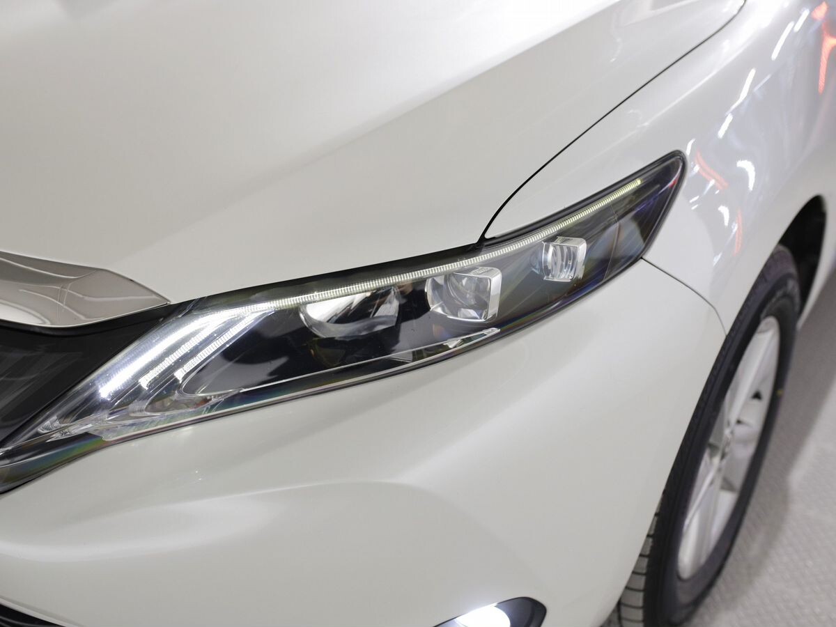 Toyota Harrier 2015 - фото автомобиля