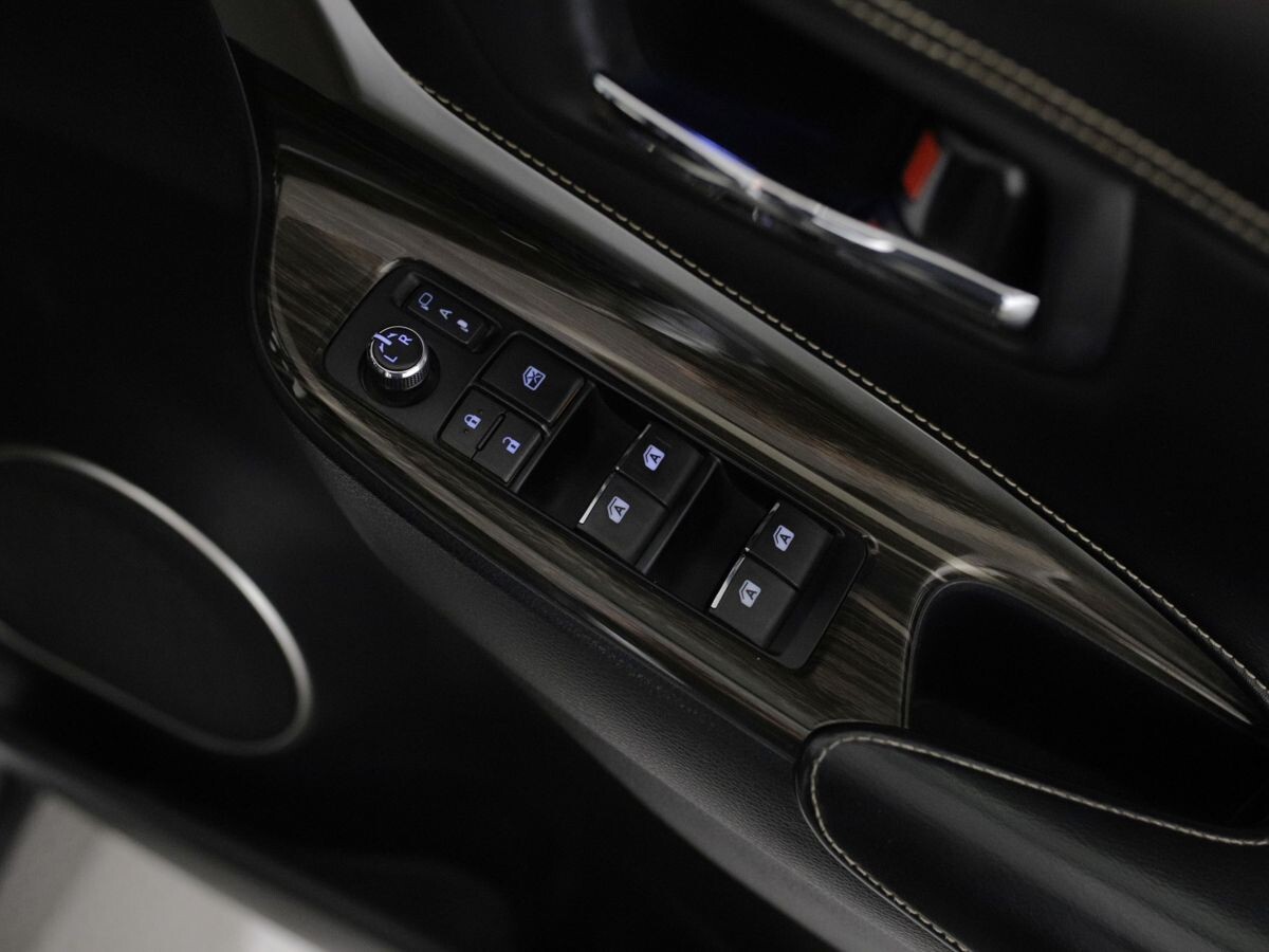 Toyota Harrier 2015 - фото автомобиля