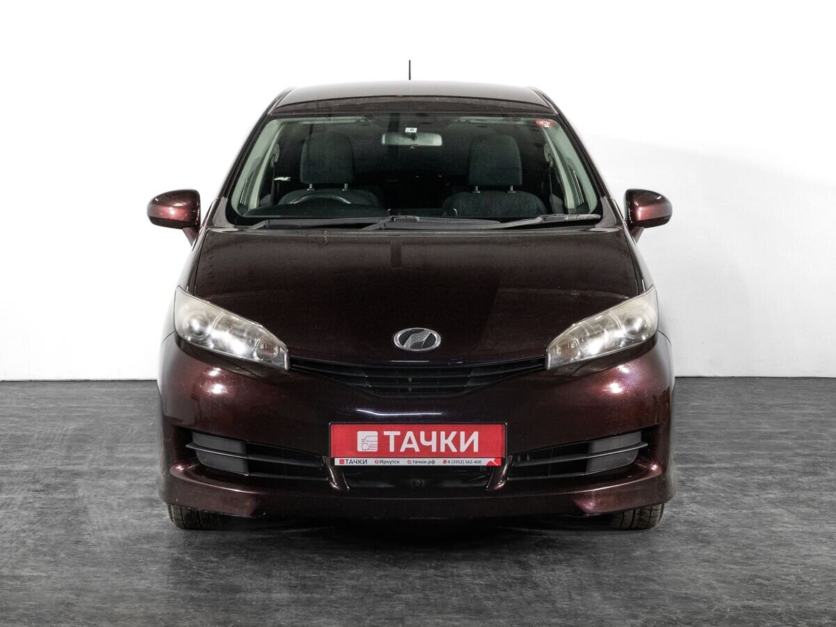 Toyota Wish 2011 - фото автомобиля