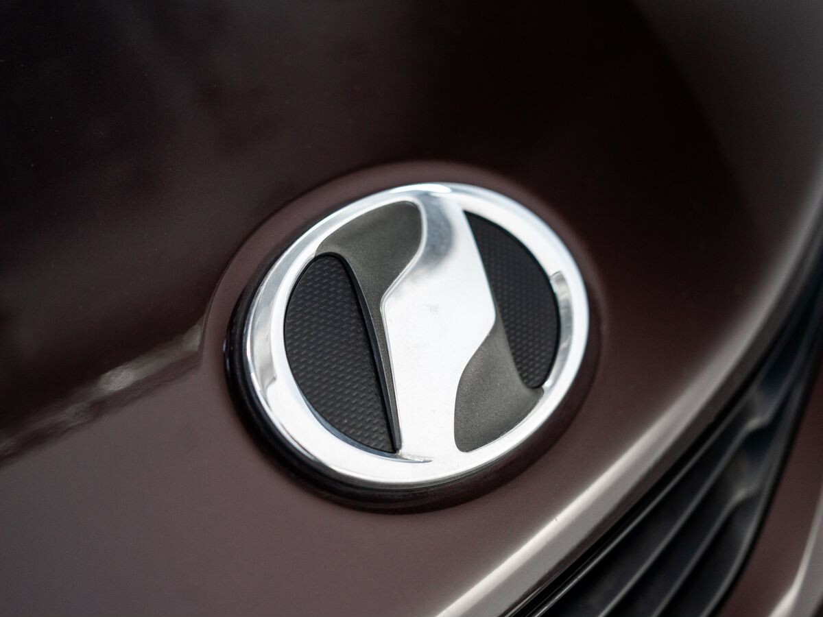 Toyota Wish 2011 - фото автомобиля