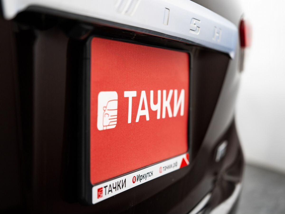 Toyota Wish 2011 - фото автомобиля