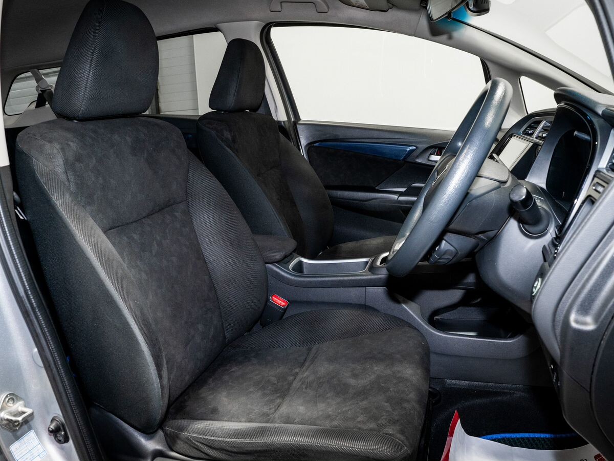 Honda Shuttle 2015 - фото автомобиля