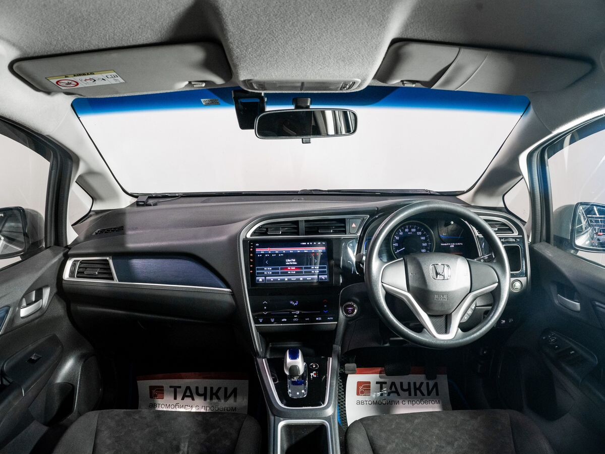 Honda Shuttle 2015 - фото автомобиля